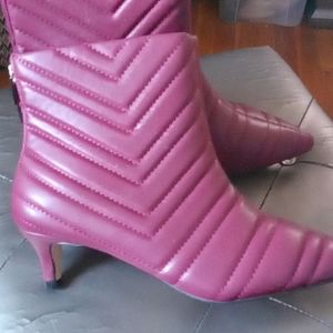 STITCH  DESIGNED BOOTIES